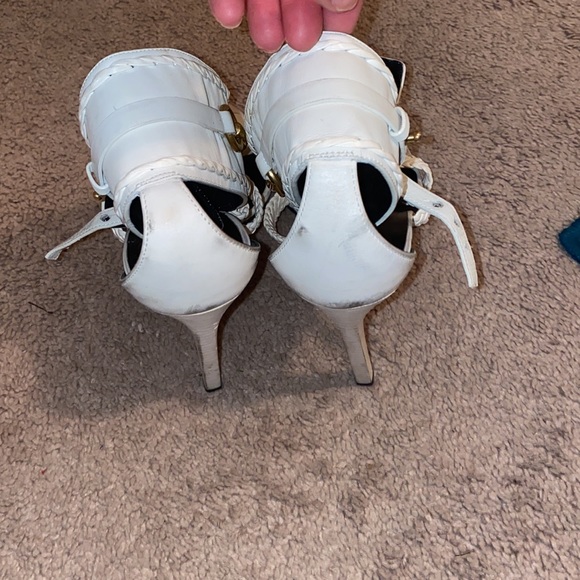 Gucci Sandals - Picture 2 of 4